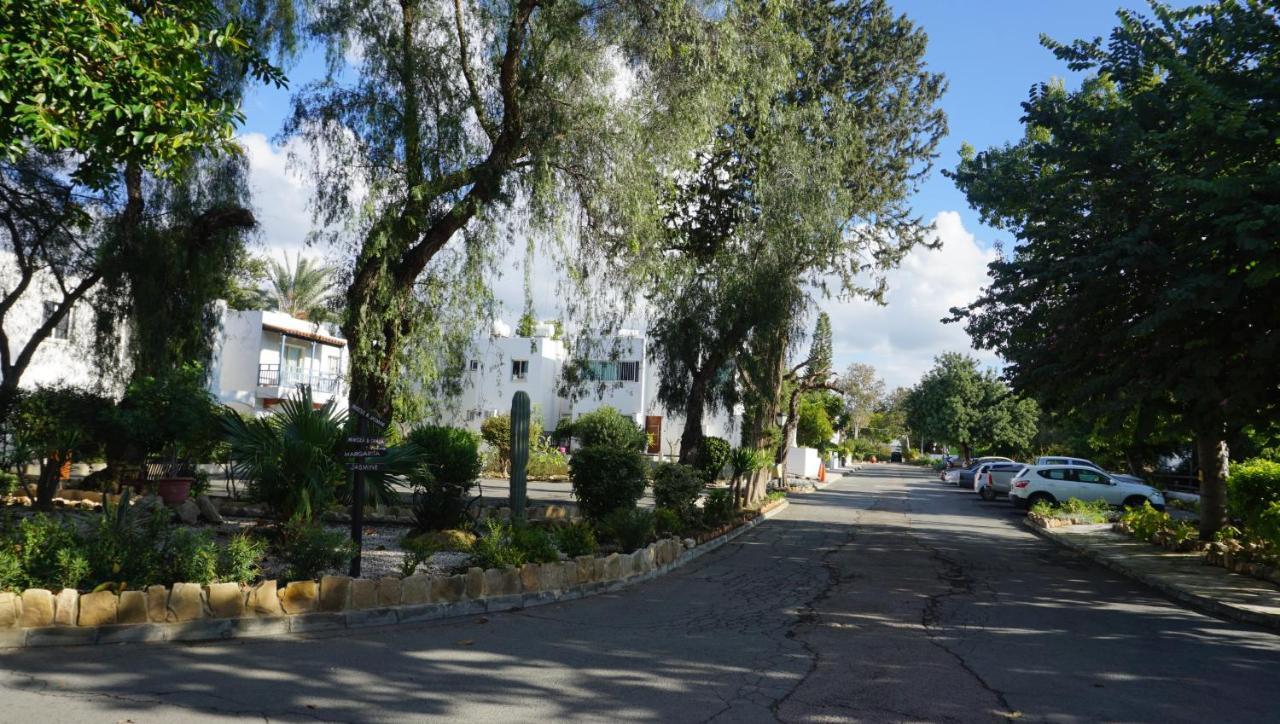 Paphos Gardens, Near Beach Luaran gambar