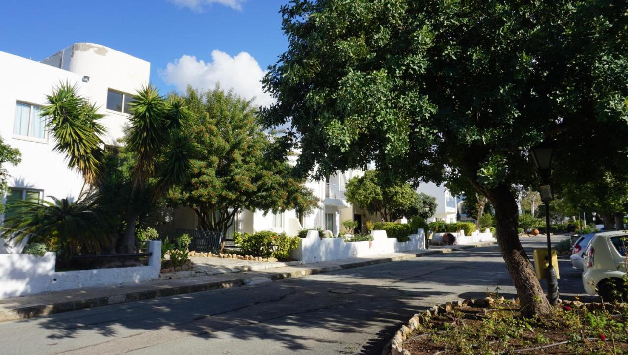 Paphos Gardens, Near Beach Luaran gambar